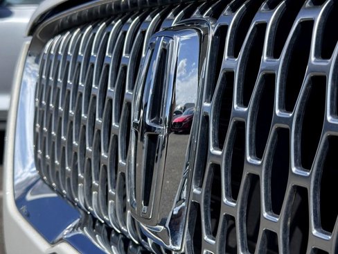 Certified 2022 Lincoln Corsair AWD w/ Premium Package image 15