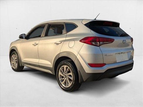 Used 2018 Hyundai Tucson SE image 8