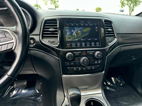 Used 2022 Jeep Grand Cherokee Limited image 18