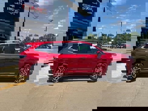 Used 2025 Buick Enclave Avenir w/ Super Cruise Package image 2