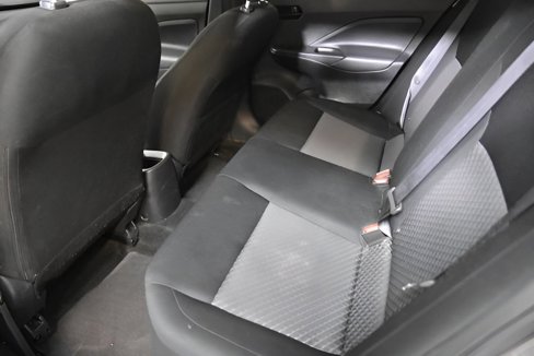 Used 2024 Nissan Versa S w/ Trunk Package image 31