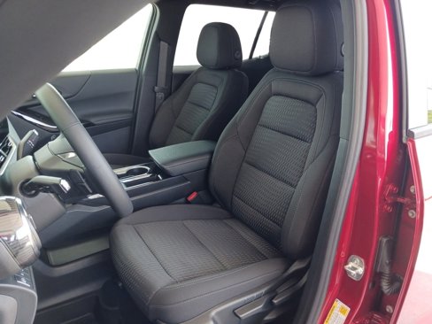 New 2026 Chevrolet Equinox LT w/ LPO, Floor Liner Package image 10