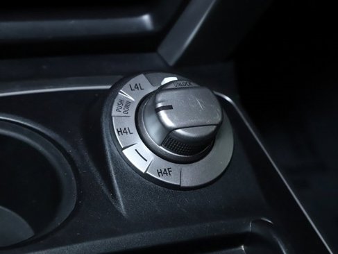 Used 2016 Toyota 4Runner Limited image 28