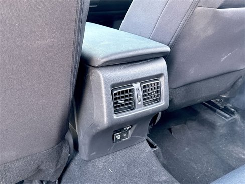 Used 2025 Toyota Camry LE image 24