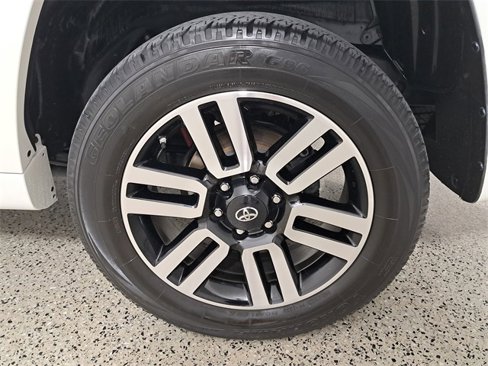 Used 2020 Toyota 4Runner Limited image 8