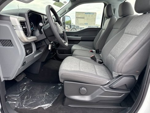 New 2025 Ford F350 4x4 Regular Cab Super Duty image 18