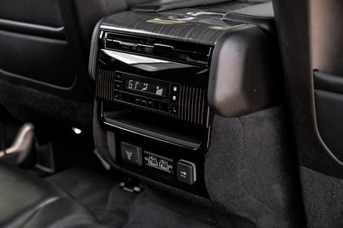 Used 2022 Jeep Wagoneer Series III w/ Premium Group I image 50