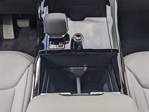 New 2025 Land Rover Range Rover Sport SE image 17