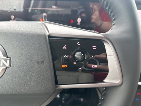 New 2025 Nissan Murano SL image 16