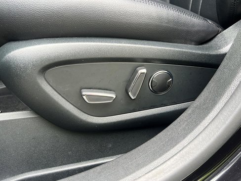 Used 2022 Lincoln Nautilus AWD w/ Premium Package image 19
