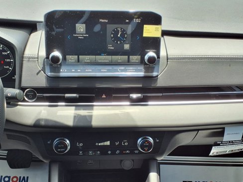 New 2025 Mitsubishi Outlander ES image 12