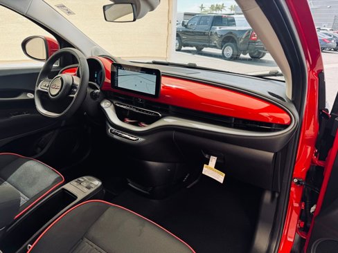 New 2024 FIAT 500 e (RED) image 25