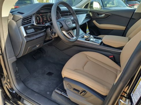 New 2025 Audi Q8 Premium image 2