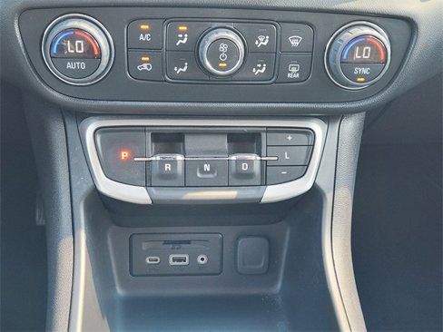 Used 2023 GMC Terrain SLT image 20