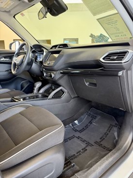 Used 2023 Chevrolet TrailBlazer LT image 12