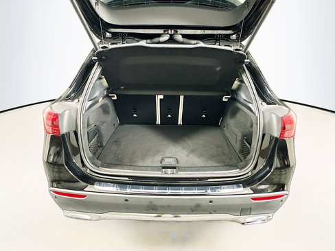 Used 2025 Mercedes-Benz GLA 250 image 29