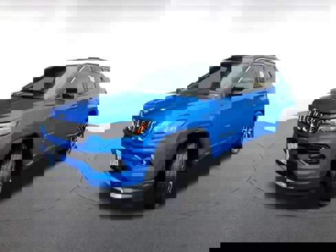 Used 2025 Jeep Compass Limited image 3