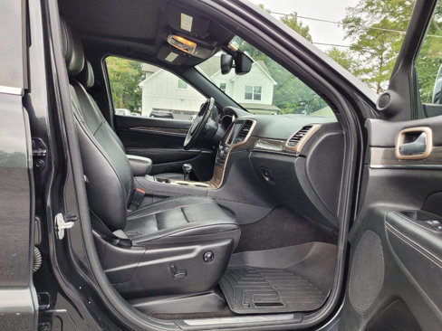 Used 2015 Jeep Grand Cherokee Overland image 5