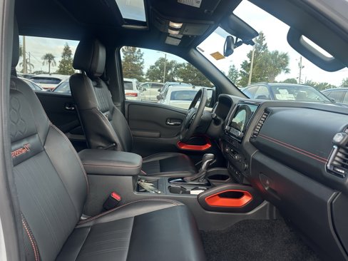 Used 2024 Nissan Frontier Pro-X w/ Pro Premium Package image 6