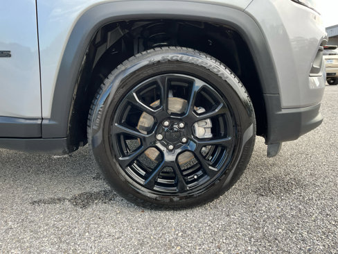 Used 2022 Jeep Compass Altitude w/ Sun and Sound Group image 35