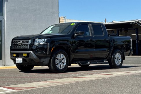 Used 2022 Nissan Frontier SV w/ Technology Package image 10