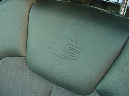 Used 2022 Audi SQ5 Premium image 37