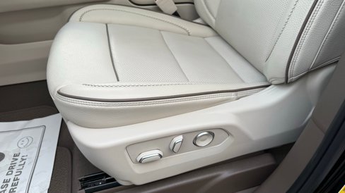 Used 2024 GMC Yukon Denali image 61