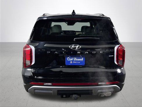 Used 2024 Hyundai Palisade Limited image 7