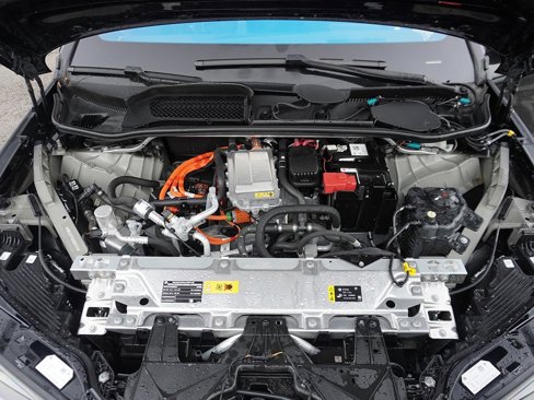 Used 2024 BMW iX xDrive50 w/ Premium Package image 27