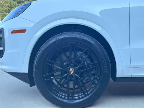 New 2026 Porsche Cayenne Coupe image 12