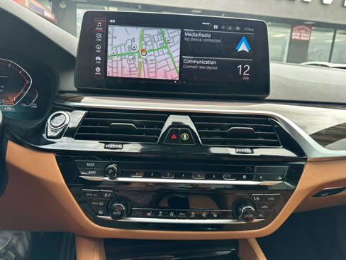 Used 2022 BMW 530i xDrive w/ Executive Package image 46