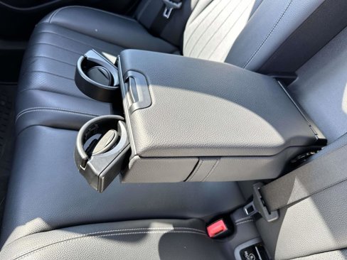 Used 2022 Mercedes-Benz E 350 4MATIC Sedan image 16