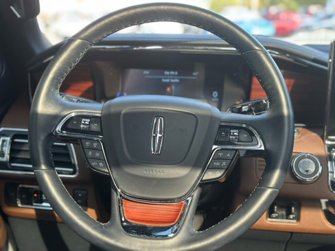 Used 2024 Lincoln Navigator L Reserve image 15