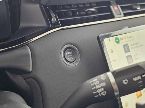 New 2026 Land Rover Range Rover Evoque S image 29