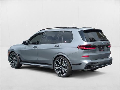 New 2026 BMW X7 M60i image 3