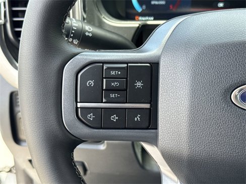 New 2025 Ford F450 Lariat image 33