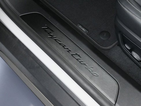 New 2025 Porsche Taycan Turbo image 16