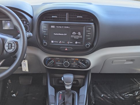 Certified 2022 Kia Soul LX image 14
