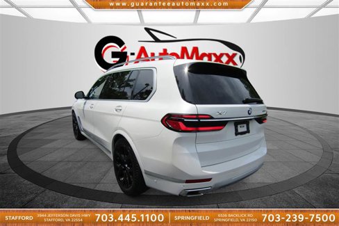 Used 2024 BMW X7 xDrive40i w/ Premium Package image 7