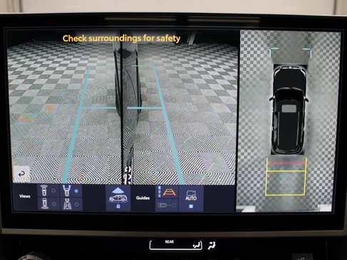 Used 2025 Toyota Sequoia Platinum image 18
