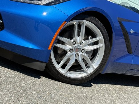 Used 2019 Chevrolet Corvette Stingray Convertible w/ Battery Protection Package image 10