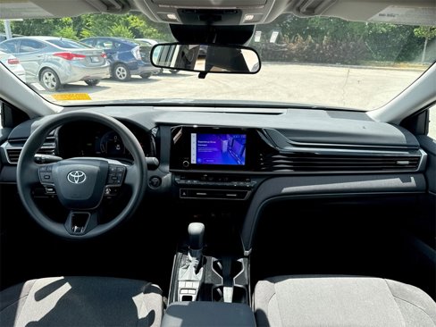 Used 2025 Toyota Camry LE image 11