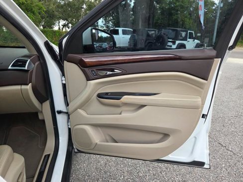 Used 2015 Cadillac SRX Premium image 30
