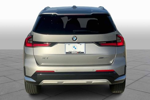 Used 2025 BMW X1 xDrive28i image 4
