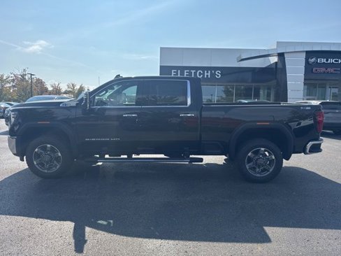 New 2026 GMC Sierra 2500 SLT image 9