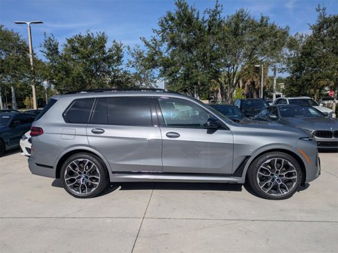 New 2026 BMW X7 M60i image 3