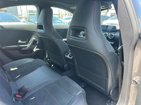 Used 2023 Mercedes-Benz CLA 250 image 21