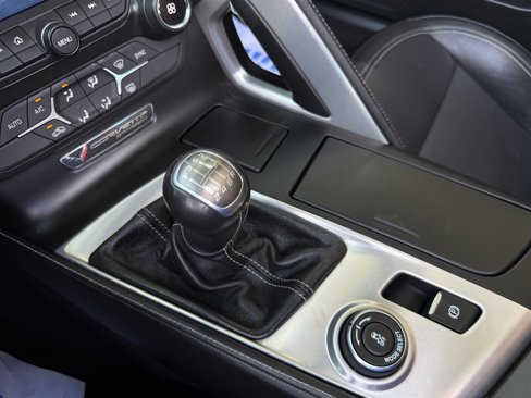 Used 2019 Chevrolet Corvette Stingray Coupe w/ 1LT image 38
