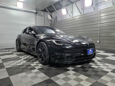 Used 2024 Tesla Model S image 4