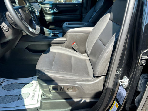 Used 2023 Chevrolet Tahoe LT w/ Luxury Package image 13